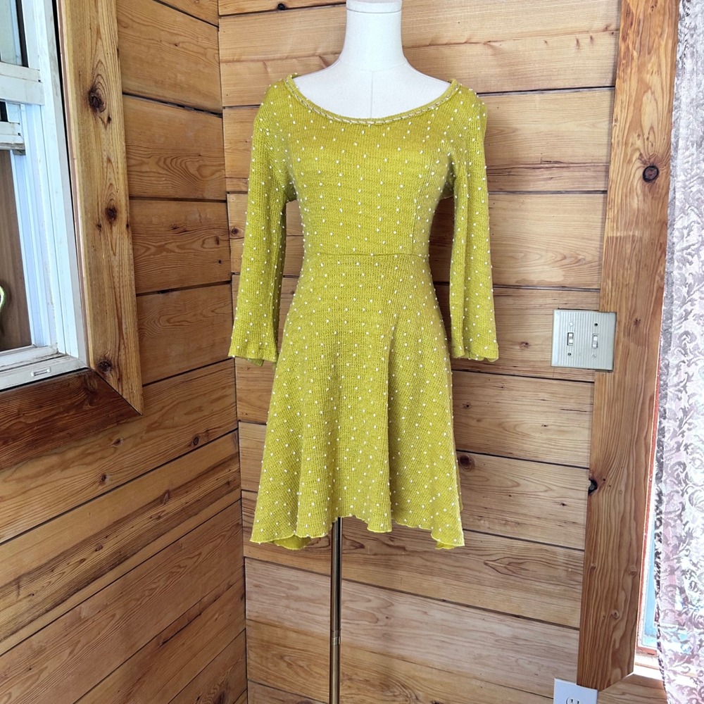 Vintage 70s Knit Dress Women Large Chartreuse Yellow Slub Bell Sleeve Retro Mod